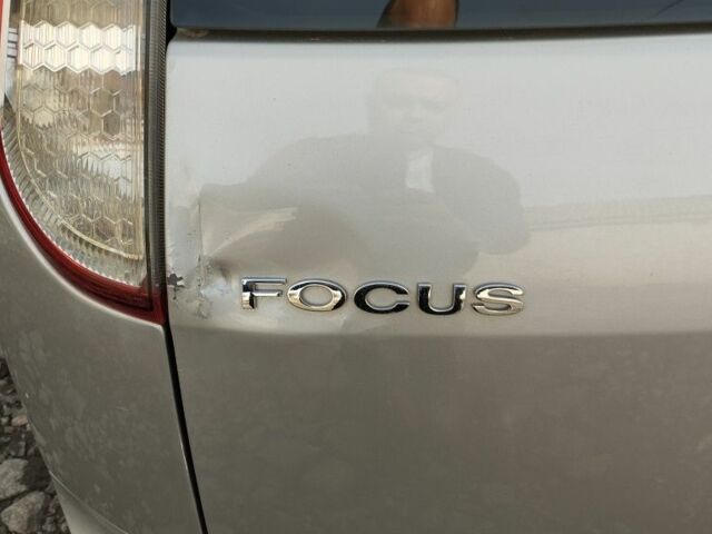 Сірий Форд Фокус, об'ємом двигуна 1.6 л та пробігом 305 тис. км за 4750 $, фото 12 на Automoto.ua