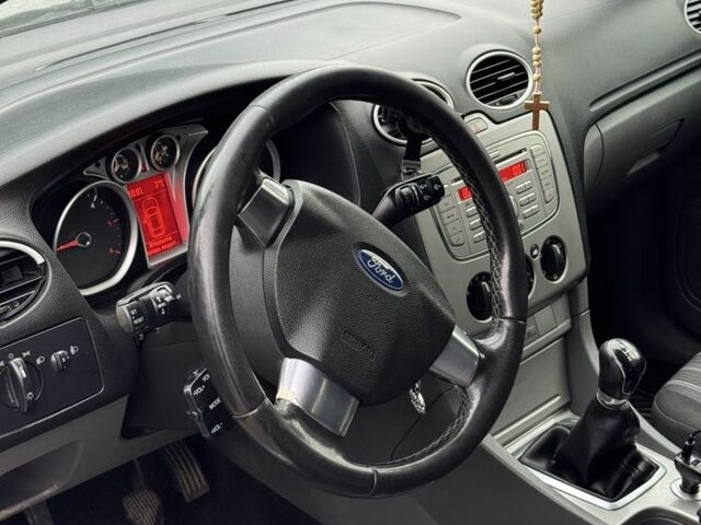 Форд Фокус 2009 в Ровно на Automoto.ua Серый Форд Фокус, объемом двигателя 1.6 л и пробегом 305 тыс. км за 4200 $, фото 5 на Automoto.ua