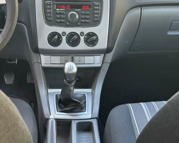 Форд Фокус 2009 у Хмельницькому на Automoto.ua Сірий Форд Фокус, об'ємом двигуна 1.6 л та пробігом 243 тис. км за 5499 $, фото 26 на Automoto.ua