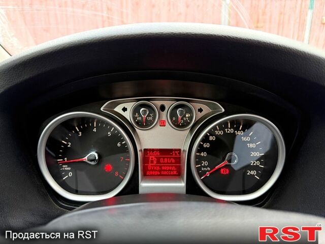 Серый Форд Фокус, объемом двигателя 1.6 л и пробегом 179 тыс. км за 5800 $, фото 11 на Automoto.ua