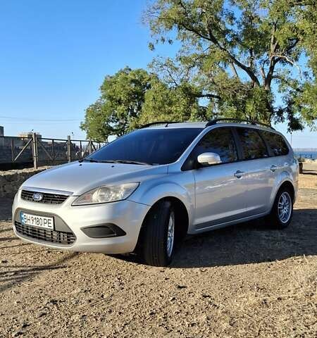 Серый Форд Фокус, объемом двигателя 1.56 л и пробегом 272 тыс. км за 5800 $, фото 7 на Automoto.ua