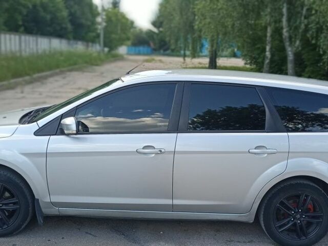 Сірий Форд Фокус, об'ємом двигуна 1.6 л та пробігом 290 тис. км за 5500 $, фото 1 на Automoto.ua