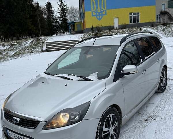 Серый Форд Фокус, объемом двигателя 1.8 л и пробегом 230 тыс. км за 4700 $, фото 2 на Automoto.ua