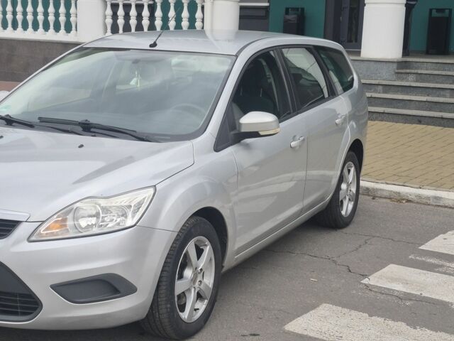 Серый Форд Фокус, объемом двигателя 0 л и пробегом 157 тыс. км за 4999 $, фото 2 на Automoto.ua