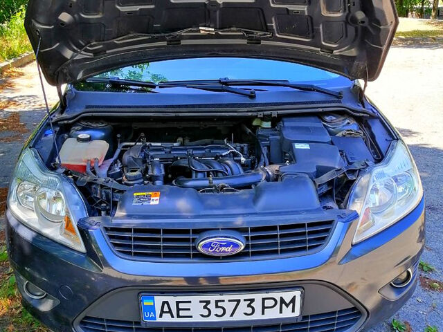 Серый Форд Фокус, объемом двигателя 1.6 л и пробегом 227 тыс. км за 5500 $, фото 11 на Automoto.ua