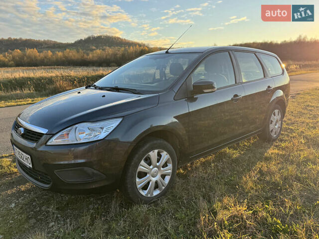 Серый Форд Фокус, объемом двигателя 1.6 л и пробегом 173 тыс. км за 5300 $, фото 4 на Automoto.ua