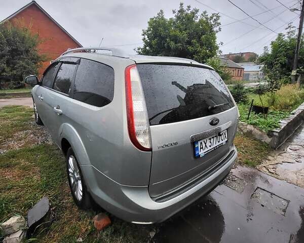 Серый Форд Фокус, объемом двигателя 1.6 л и пробегом 220 тыс. км за 6700 $, фото 1 на Automoto.ua