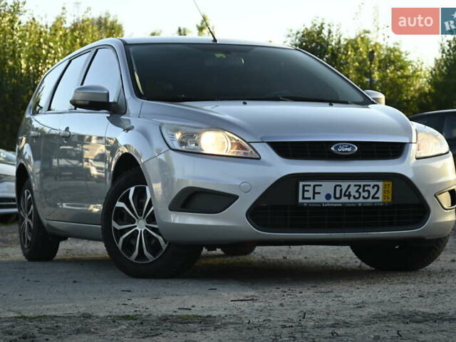 Форд Фокус 2009 в Бердичеве на Automoto.ua Серый Форд Фокус, объемом двигателя 1.6 л и пробегом 306 тыс. км за 4900 $, фото 1 на Automoto.ua