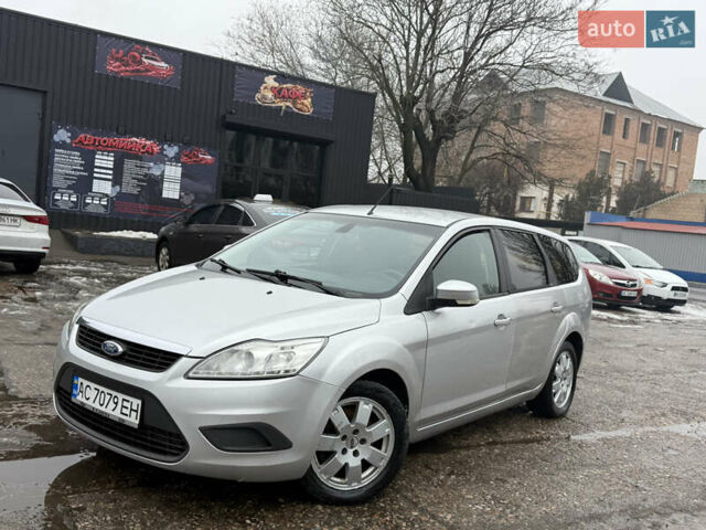 Серый Форд Фокус, объемом двигателя 1.8 л и пробегом 241 тыс. км за 4650 $, фото 18 на Automoto.ua