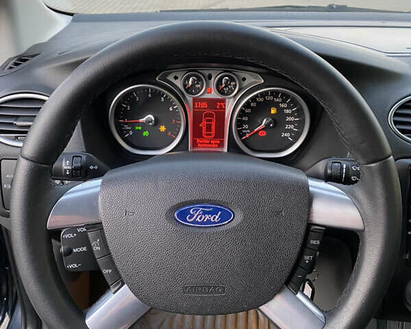 Серый Форд Фокус, объемом двигателя 1.6 л и пробегом 272 тыс. км за 5800 $, фото 27 на Automoto.ua