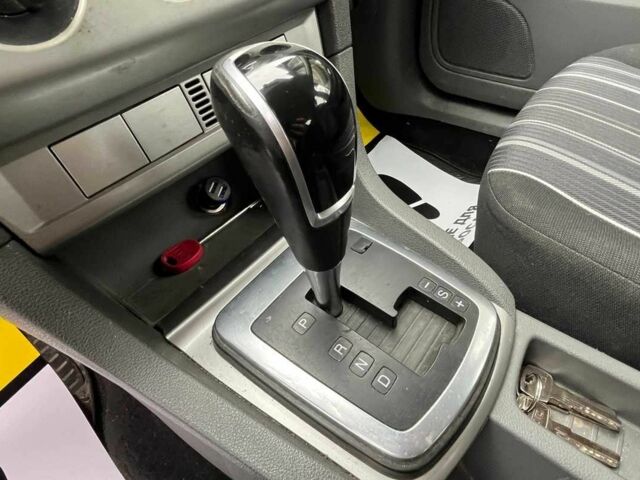 Сірий Форд Фокус, об'ємом двигуна 2 л та пробігом 276 тис. км за 5700 $, фото 13 на Automoto.ua
