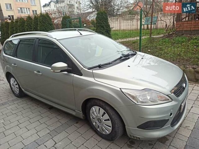 Серый Форд Фокус, объемом двигателя 1.6 л и пробегом 341 тыс. км за 4000 $, фото 2 на Automoto.ua