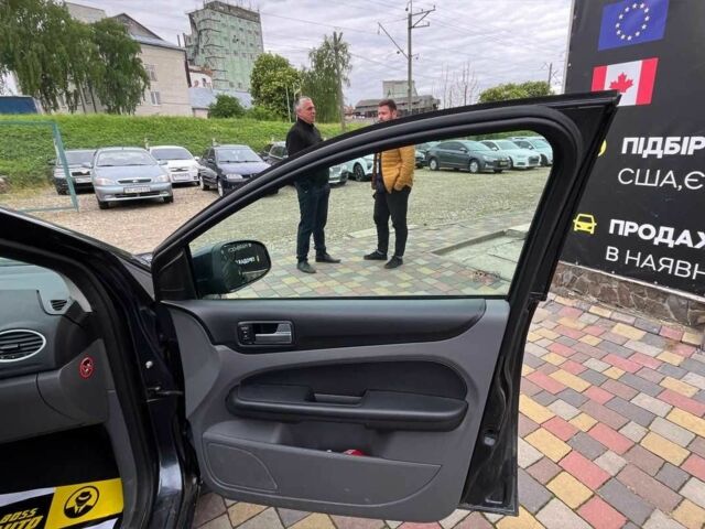 Сірий Форд Фокус, об'ємом двигуна 2 л та пробігом 276 тис. км за 5700 $, фото 19 на Automoto.ua