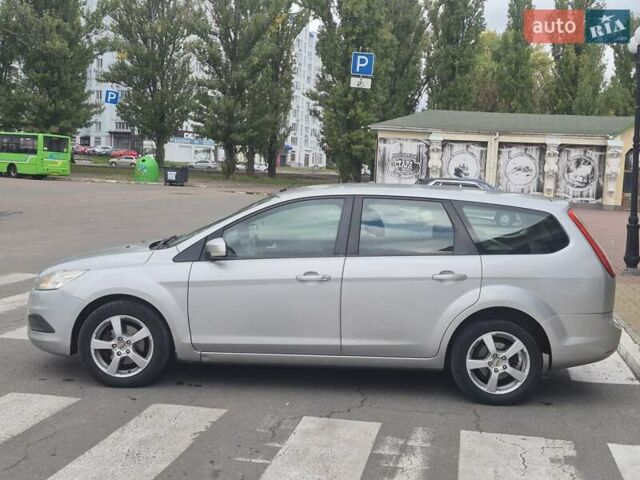 Серый Форд Фокус, объемом двигателя 1.6 л и пробегом 157 тыс. км за 5500 $, фото 3 на Automoto.ua