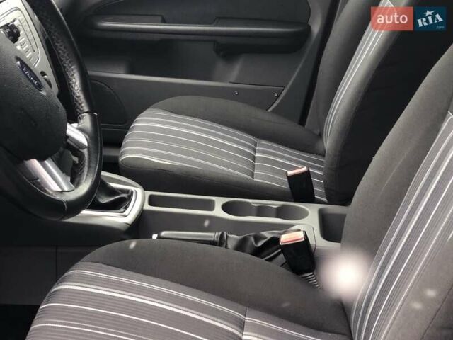 Серый Форд Фокус, объемом двигателя 1.6 л и пробегом 200 тыс. км за 4999 $, фото 9 на Automoto.ua