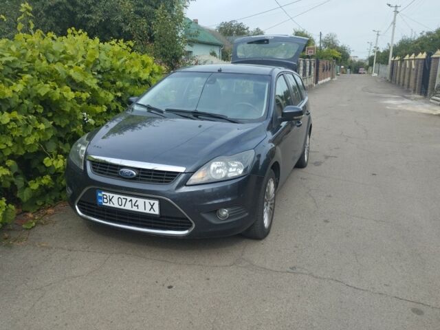 Серый Форд Фокус, объемом двигателя 1.6 л и пробегом 243 тыс. км за 5500 $, фото 4 на Automoto.ua