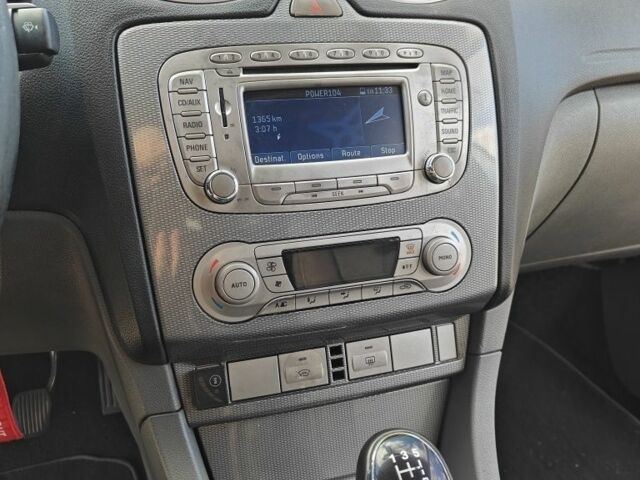 Серый Форд Фокус, объемом двигателя 1.6 л и пробегом 256 тыс. км за 6800 $, фото 10 на Automoto.ua