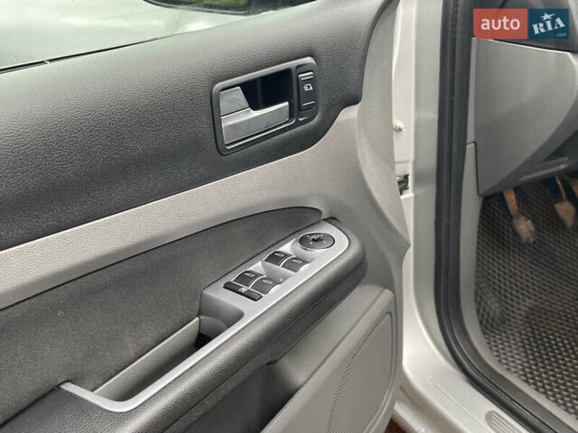 Серый Форд Фокус, объемом двигателя 1.8 л и пробегом 287 тыс. км за 4999 $, фото 12 на Automoto.ua