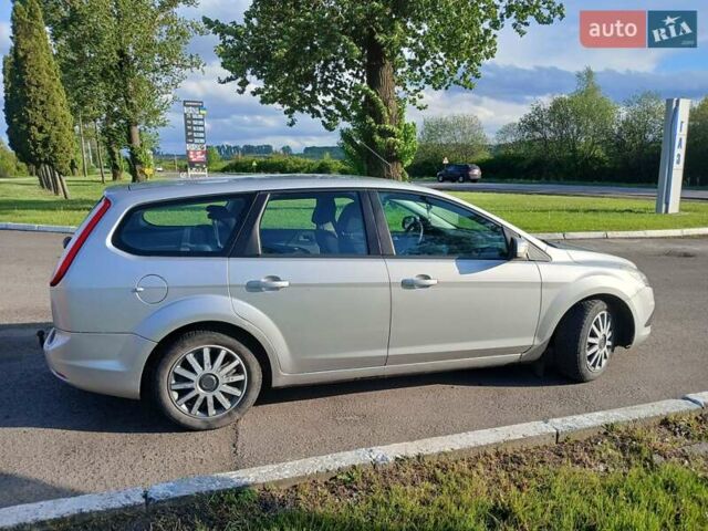 Форд Фокус 2009 в Львове на Automoto.ua Серый Форд Фокус, объемом двигателя 1.56 л и пробегом 262 тыс. км за 5400 $, фото 1 на Automoto.ua