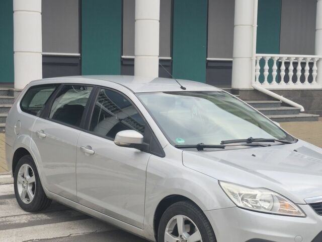 Серый Форд Фокус, объемом двигателя 0 л и пробегом 157 тыс. км за 4999 $, фото 1 на Automoto.ua