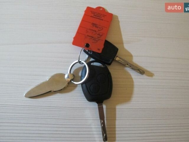 Серый Форд Фокус, объемом двигателя 1.6 л и пробегом 192 тыс. км за 5999 $, фото 17 на Automoto.ua