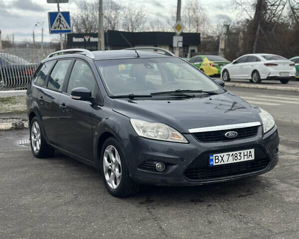 Серый Форд Фокус, объемом двигателя 2 л и пробегом 290 тыс. км за 4550 $, фото 1 на Automoto.ua