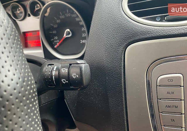 Сірий Форд Фокус, об'ємом двигуна 1.8 л та пробігом 362 тис. км за 5100 $, фото 17 на Automoto.ua