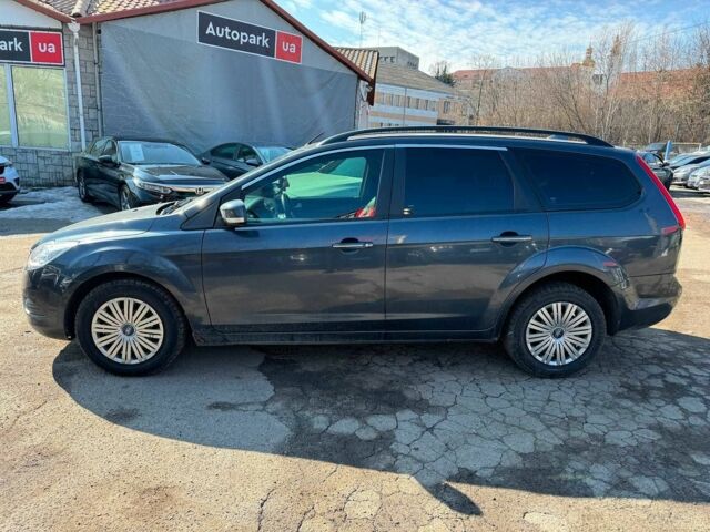 Серый Форд Фокус, объемом двигателя 1.6 л и пробегом 246 тыс. км за 5490 $, фото 8 на Automoto.ua