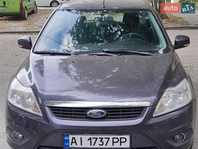 Серый Форд Фокус, объемом двигателя 1.6 л и пробегом 322 тыс. км за 4800 $, фото 1 на Automoto.ua