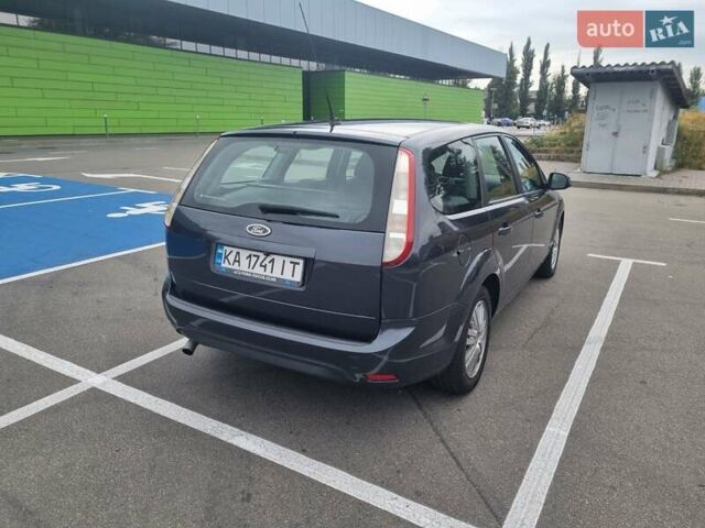 Серый Форд Фокус, объемом двигателя 2 л и пробегом 252 тыс. км за 6300 $, фото 4 на Automoto.ua