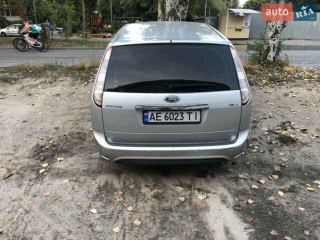 Сірий Форд Фокус, об'ємом двигуна 2 л та пробігом 301 тис. км за 5700 $, фото 4 на Automoto.ua