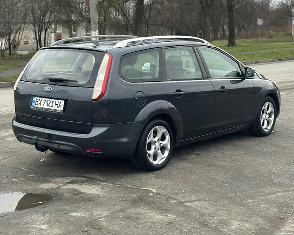 Серый Форд Фокус, объемом двигателя 2 л и пробегом 290 тыс. км за 4550 $, фото 5 на Automoto.ua