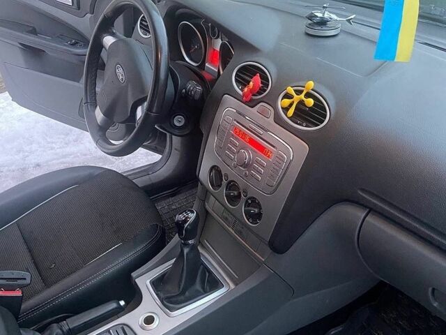 Сірий Форд Фокус, об'ємом двигуна 1.56 л та пробігом 220 тис. км за 5700 $, фото 7 на Automoto.ua