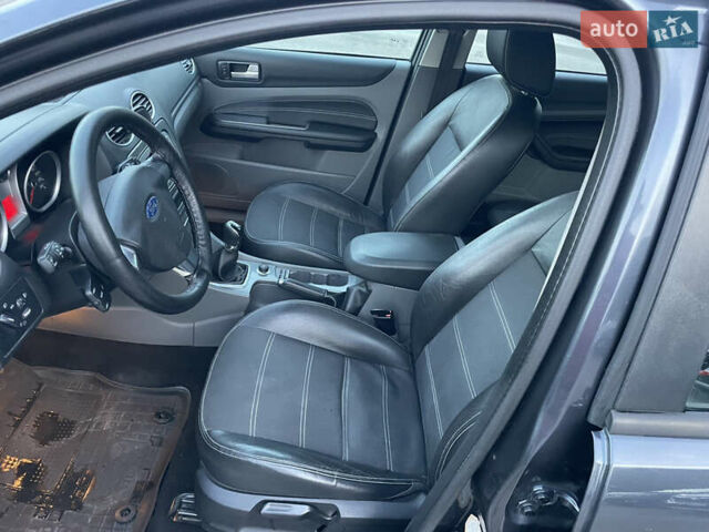Сірий Форд Фокус, об'ємом двигуна 1.56 л та пробігом 355 тис. км за 5500 $, фото 13 на Automoto.ua