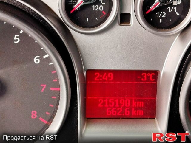 Сірий Форд Фокус, об'ємом двигуна 1.6 л та пробігом 21500 тис. км за 5000 $, фото 4 на Automoto.ua