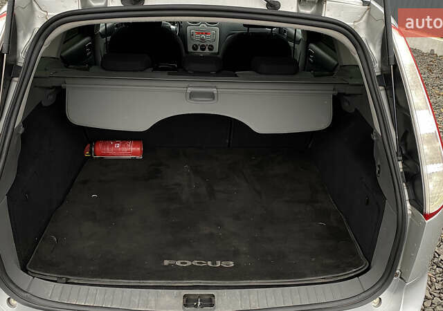 Серый Форд Фокус, объемом двигателя 1.6 л и пробегом 174 тыс. км за 4599 $, фото 45 на Automoto.ua