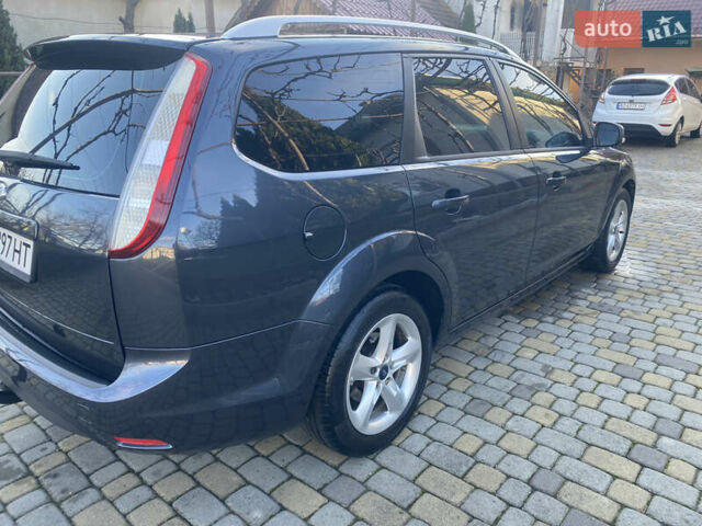 Серый Форд Фокус, объемом двигателя 1.8 л и пробегом 287 тыс. км за 5200 $, фото 12 на Automoto.ua