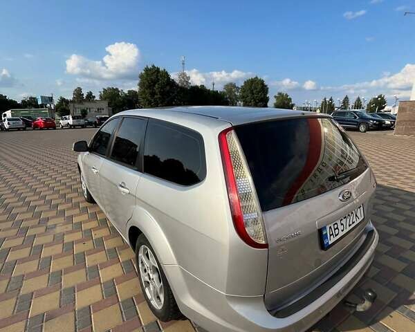 Серый Форд Фокус, объемом двигателя 1.6 л и пробегом 224 тыс. км за 6300 $, фото 2 на Automoto.ua