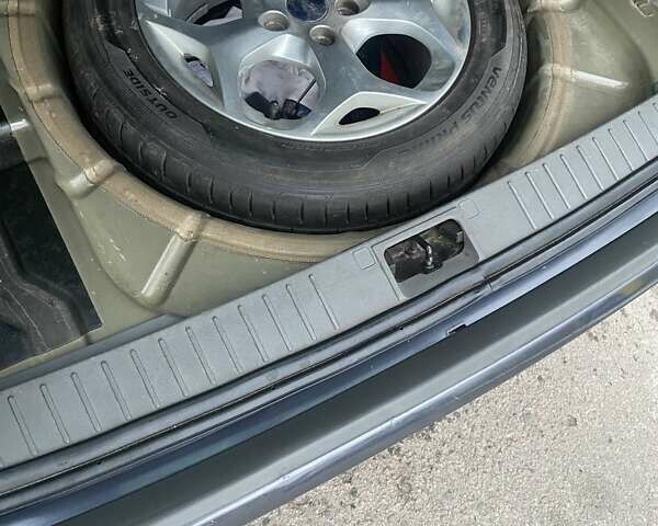 Серый Форд Фокус, объемом двигателя 1.6 л и пробегом 265 тыс. км за 5000 $, фото 11 на Automoto.ua