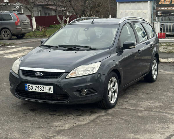 Серый Форд Фокус, объемом двигателя 2 л и пробегом 290 тыс. км за 4999 $, фото 2 на Automoto.ua