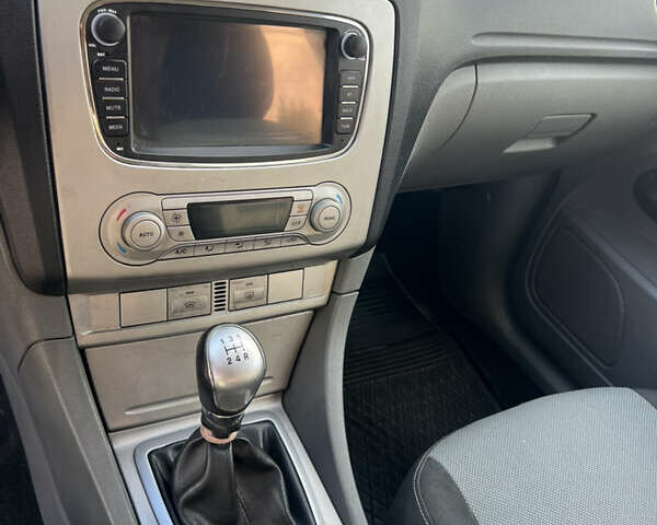 Форд Фокус 2009 в Львове на Automoto.ua Серый Форд Фокус, объемом двигателя 1.8 л и пробегом 231 тыс. км за 4700 $, фото 19 на Automoto.ua