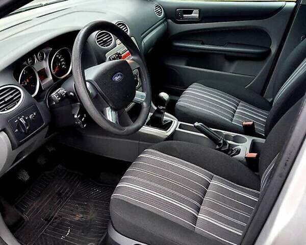Форд Фокус 2009 в Львове на Automoto.ua Серый Форд Фокус, объемом двигателя 1.56 л и пробегом 262 тыс. км за 5400 $, фото 7 на Automoto.ua