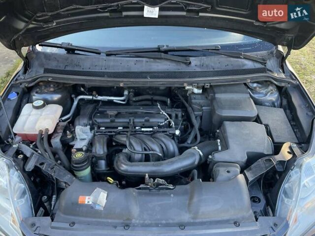 Серый Форд Фокус, объемом двигателя 1.6 л и пробегом 234 тыс. км за 5500 $, фото 17 на Automoto.ua