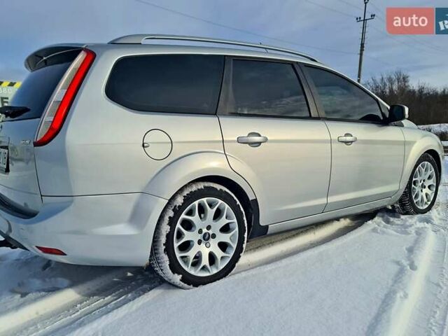 Серый Форд Фокус, объемом двигателя 1.6 л и пробегом 260 тыс. км за 5900 $, фото 2 на Automoto.ua