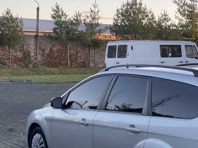 Серый Форд Фокус, объемом двигателя 1.6 л и пробегом 243 тыс. км за 4650 $, фото 9 на Automoto.ua