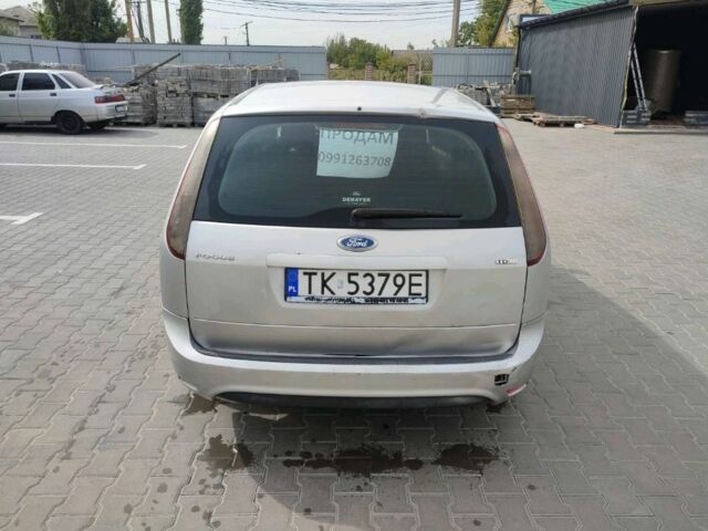 Сірий Форд Фокус, об'ємом двигуна 2 л та пробігом 259 тис. км за 2600 $, фото 2 на Automoto.ua