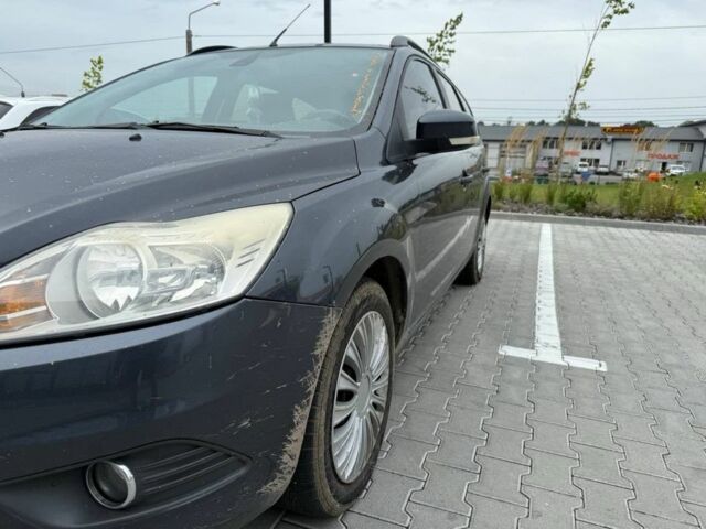 Сірий Форд Фокус, об'ємом двигуна 1.6 л та пробігом 250 тис. км за 4450 $, фото 5 на Automoto.ua