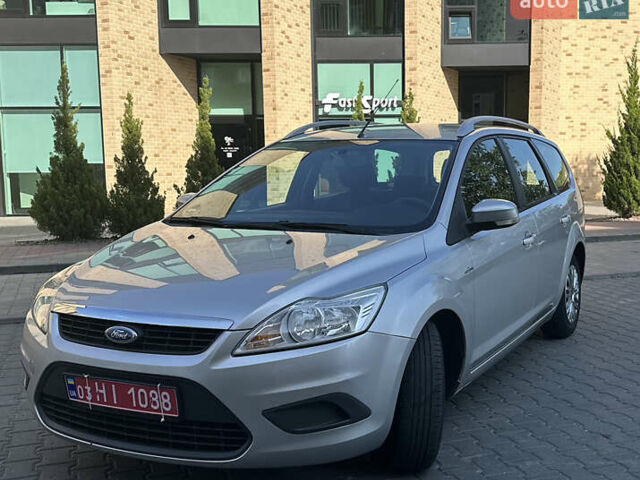 Форд Фокус 2009 у Хмельницькому на Automoto.ua Сірий Форд Фокус, об'ємом двигуна 1.6 л та пробігом 243 тис. км за 5499 $, фото 5 на Automoto.ua