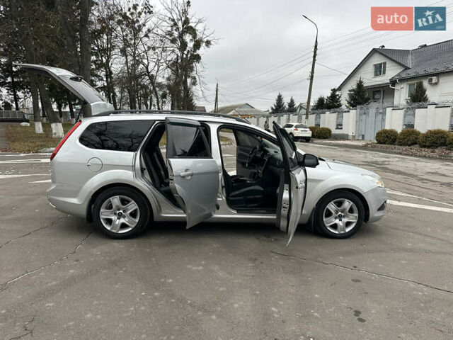 Серый Форд Фокус, объемом двигателя 2 л и пробегом 165 тыс. км за 7300 $, фото 44 на Automoto.ua