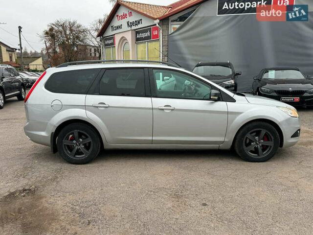 Сірий Форд Фокус, об'ємом двигуна 1.6 л та пробігом 300 тис. км за 5440 $, фото 4 на Automoto.ua